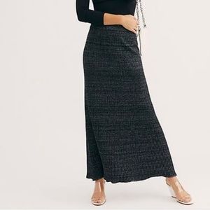 Free people maxi skirt—Black